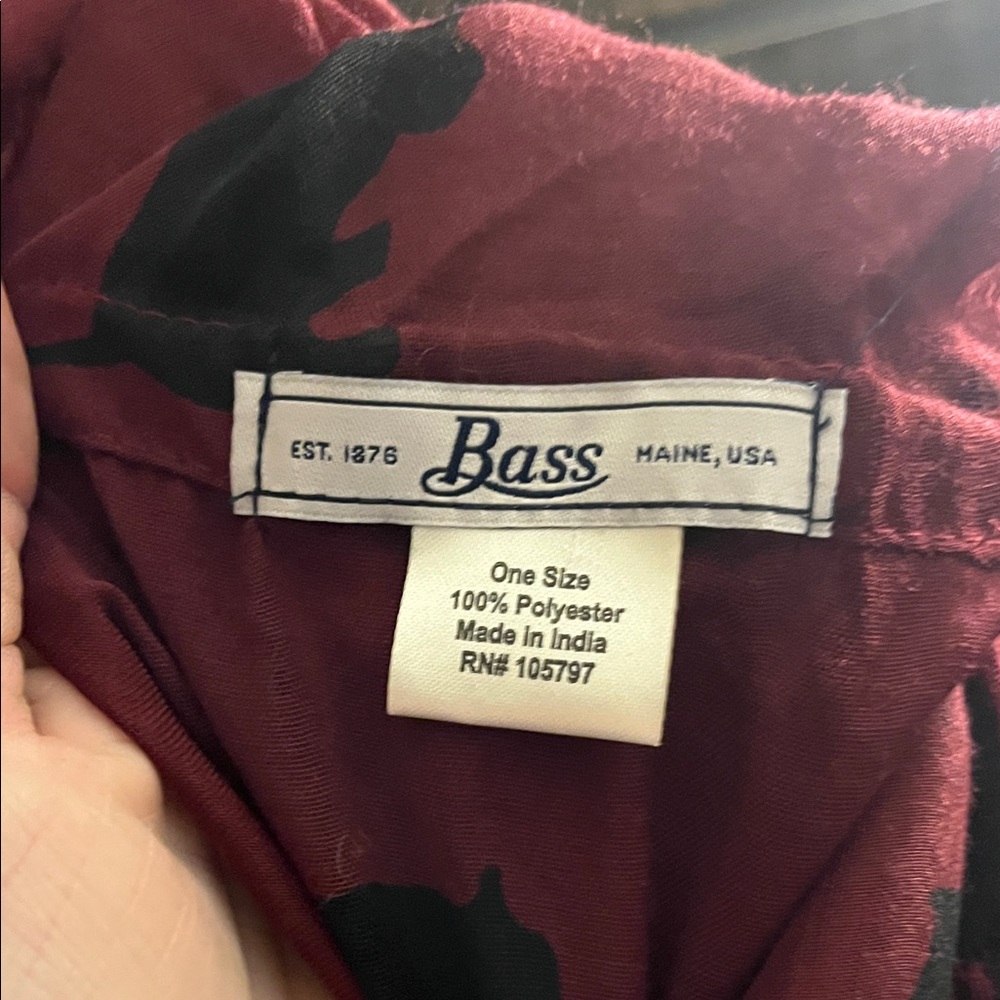 Bass Maroon Scarf with Dark Patterns - Picture 2 of 4